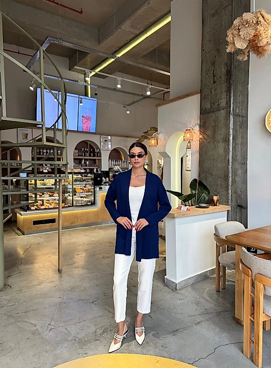 Oversize ,Yumuşak Standart Beden Lacivert Hırka